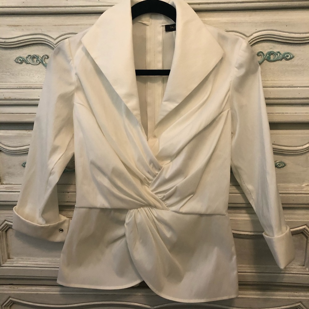 Tadashi Shoji blouse top